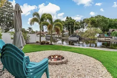 Image de Lakehouse Living w/ Firepit and Boat Dock to relax and Enjoy the Sunset
