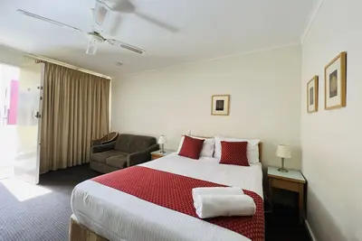 Image de 1 Br apartmen at Glenelg Moseley