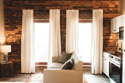 Image de Three Trails • Unit 10 | Historic\/WineCountry\/RoofDeck