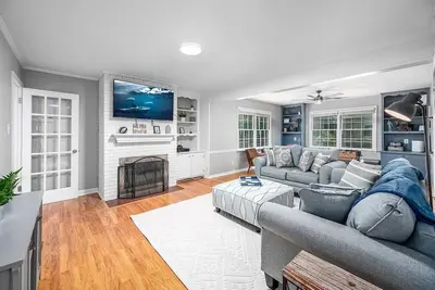 Image de Pet Friendly Cozy 3brm fully Fenced yard