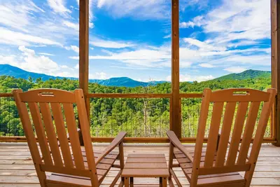 Image de AGatHeavenlyView: Views*ResortPool*Theater*Games*HotTub*Wifi*near Attractions!