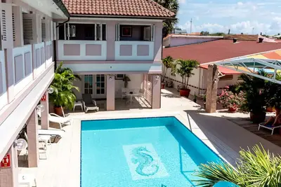 Image de Elegante y cómodo apartamento en Kamerlingh Villa