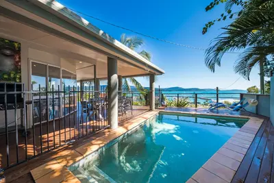 Image de Views Privacy and Comfort in the Heart Of Airlie Beach
