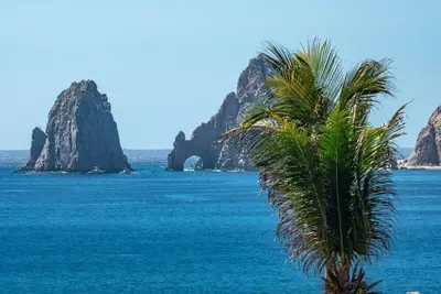 Image de Views of El Arco, Famous Cabo Bay Rock Formation