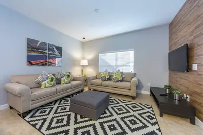 Image de Last Minute Disney Getaway! Townhouse with Private Pool. Book Now! #17222