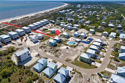 Image de New Gated Community w/ Pool, Pickleball + Partial Water Views on South Csb