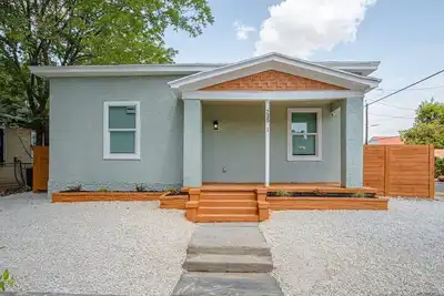 Image de Cozy and Lovely 2br 2ba Apt#A Near Lively Downtown