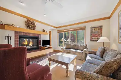Image de The Charter at Beaver Creek F330
