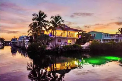 Image de Beautiful*Water View*Pool*Gym Room*Private Dock