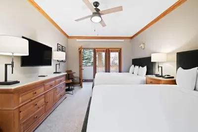 Image de The Charter at Beaver Creek C025