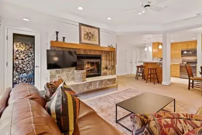 Image de The Charter at Beaver Creek B330
