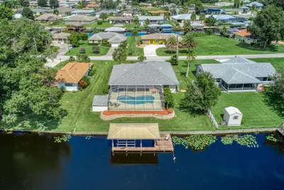 Image de Welcome to Floridays. . . a quiet place by the lake