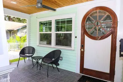 Image de The Euclid 1925 Bungalow Located in Downtown