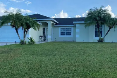 Image de Updated Family-Friendly Beach Retreat near Pga, Mets Training & Nature Preserves