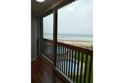 Image de Beach House ***** & Parking
