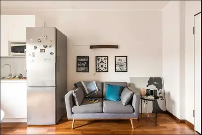 Two-room apartment + Garage 500 mt from \"Porta Susa\" Railway Station, Ac, Balcony