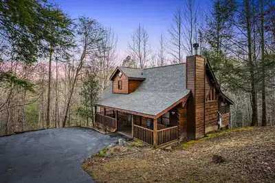 Image de Quiet Freshly Renovated Smoky's Cabin