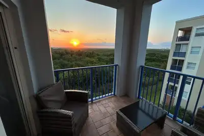 Image de Spacious Corner Unit Beach Condo with Nightly Sunsets Over the Nature Preserve