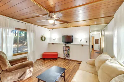 Image de Edgemont Home w\/ Deck ~ 9 Mi to Greers Ferry Lake!