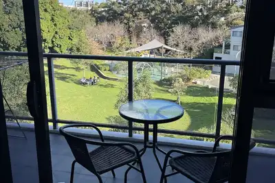 Image de Large two Queen bed apartment- spa/pool area access