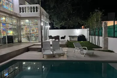 Image de New luxury villa grate location breakfast included walking distance to the beach