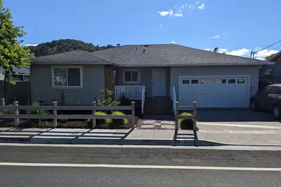 Image de Sunny 4-Bdrm home in Corte Madera