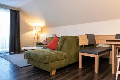 Image de Spacious three-room apartment for up to 6 people with panoramic balcony