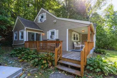 Image de Hot Toddy Cottage - pet friendly, hot tub at 3bd home half mile from heart of Banner Elk