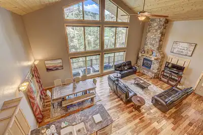 Image de Pinehurst Cabin – Epic Views of Giant Steps and the Brian Head Resort