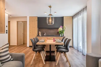 Image de Appartement de vacances \"Franzl\" avec vue sur la montagne, terrasse privée ouverte et Wi-Fi