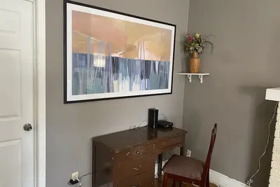 Image de Cheerful bungalow 10 min from the air port