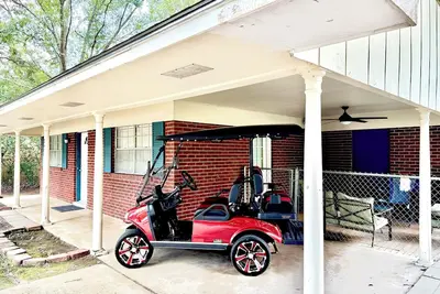 Image de Holly Hideaway - dog-friendly close to beach & downtown with Golf Cart! ! !