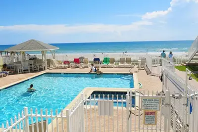 Image de Beautiful Beach front Condo. Best Property on New Smyrna Beach.
