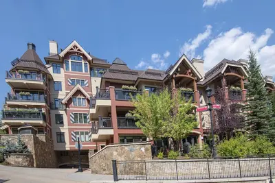 Image de Ski In and Out Condo in Lionshead Village w/ Pool, Hot Tubs, and Lovely Views