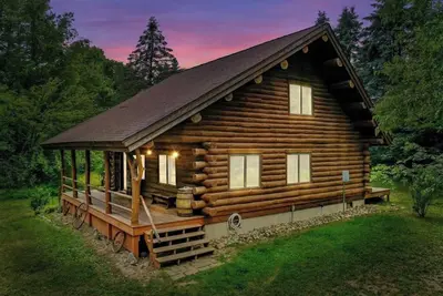 Image de Modern Log Cabin | Fire Pit & 20 Acres of Trails