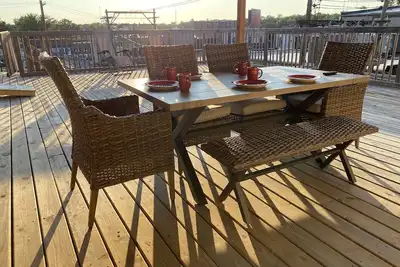 Image de 3 bedroom condo includes Arcade PvP passes bachelor & bachelorette headquarters
