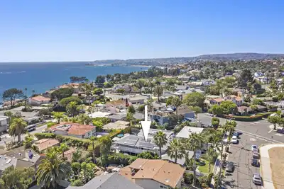 Image de Cheerful 1Bedroom 1, 000 Feet From the Ocean