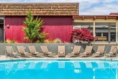 Image de Budget-Friendly Stay in Washington! Outdoor Pool, Free Parking, Pets Allowed