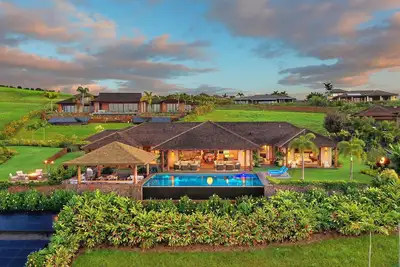 Image de Panoramic Ocean Views From Private Gated Estate