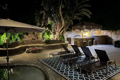 Image de Cheerful Hawaiian style house in Los Angeles