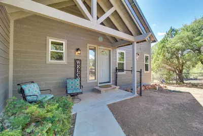 Image de Secluded Show Low Home Near Hiking Trails!