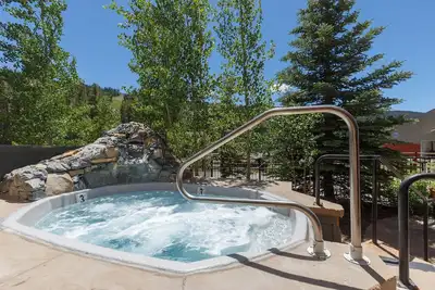 Image de River Run Condo w/ Village View, Short Walk to Lifts, Shops, Dining & Gondola