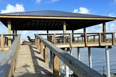 Image de River Rendezvous! Newly renovated with newly constructed boathouse