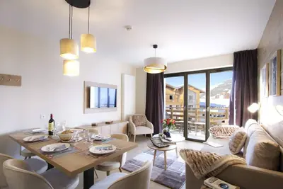 Image de Wifi, au pied des commerces, remise en forme, piscine, sauna, hammam, balcon, parking, télévision