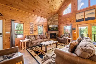 Image de Theater*Games*Hot Tub + Fireplace*Views* Sleeps 12