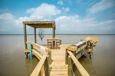 Image de Still Steel Beachin' - Waterfront Beach Cottage on the Icw