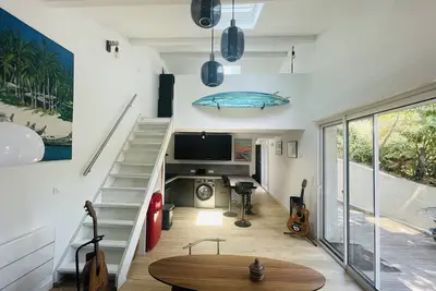 Image de Appartement Lumineux Avec Terrasse Et Pergola