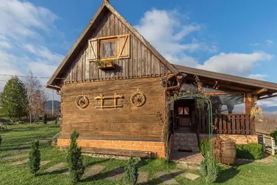 Image de Stara Hiža Vlašić - One bedroom Chalet with Private Garde