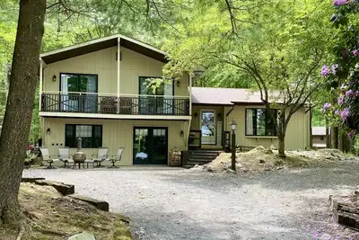 Image de Lake Harmony/Split Rock Retreat -  Family Friendly - 2 Living Spaces