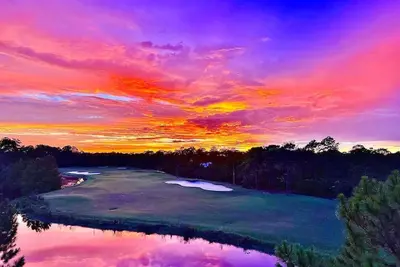 Image de St James Bay Resort - 3\/3 Penthouse Condo overlooking hole 18